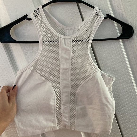 Bombshell sportswear Mesh tank - Picture 2 of 4